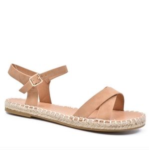 NEW Tan Espadrilles Sandals